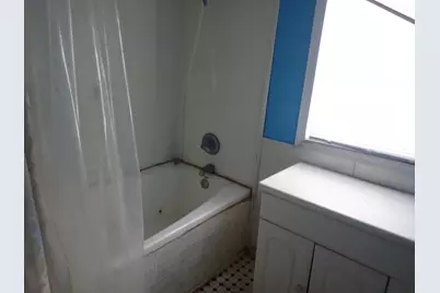 221 16th Street, Heron Lake, MN 56137 - Photo 5