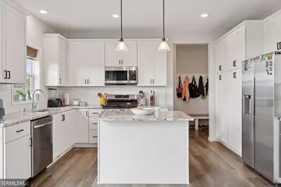 6388 Jeffery Avenue S, Cottage Grove, MN 55016 - Photo 13