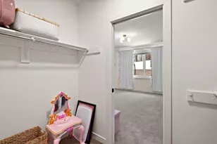 5200 Malibu Dr, Edina, MN 55436 - Photo 45