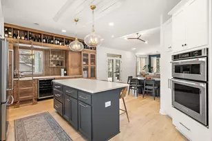 5200 Malibu Dr, Edina, MN 55436 - Photo 7