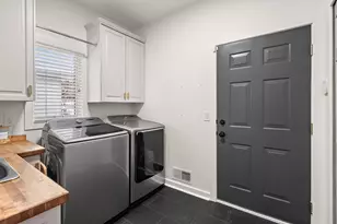 5200 Malibu Dr, Edina, MN 55436 - Photo 35