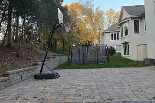 5200 Malibu Dr, Edina, MN 55436 - Photo 71