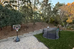 5200 Malibu Dr, Edina, MN 55436 - Photo 75