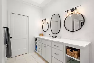 5200 Malibu Dr, Edina, MN 55436 - Photo 27