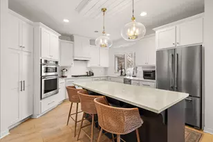 5200 Malibu Dr, Edina, MN 55436 - Photo 5