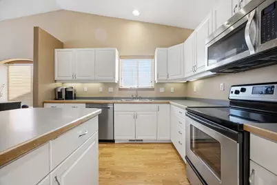 3541 Eagle Run Lane, West Fargo, ND 58078 - Photo 9