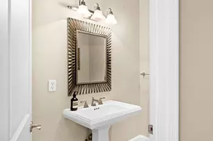 560 Marshall St, Duluth, MN 55803 - Photo 25