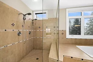 560 Marshall St, Duluth, MN 55803 - Photo 21