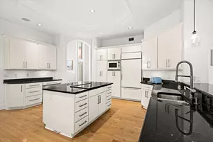 560 Marshall St, Duluth, MN 55803 - Photo 3