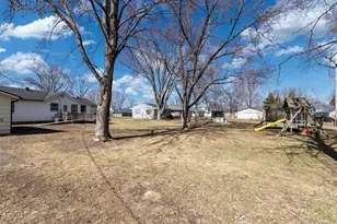 125 S Eagle St, Belle Plaine, MN 56011 - Photo 31