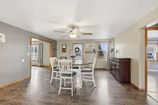 125 S Eagle St, Belle Plaine, MN 56011 - Photo 9