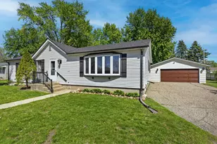 125 S Eagle St, Belle Plaine, MN 56011 - Photo 1