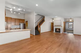 809 Ivy Ln, Eagan, MN 55123 - Photo 13