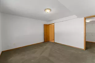 809 Ivy Ln, Eagan, MN 55123 - Photo 23