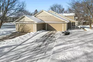 809 Ivy Ln, Eagan, MN 55123 - Photo 41
