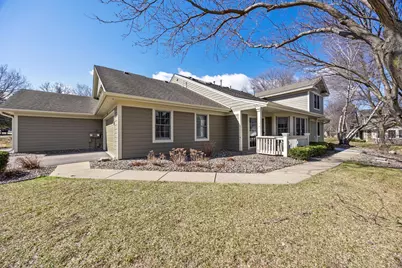 809 Ivy Lane, Eagan, MN 55123 - Photo 3