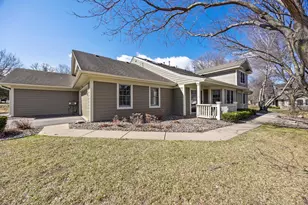 809 Ivy Ln, Eagan, MN 55123 - Photo 3
