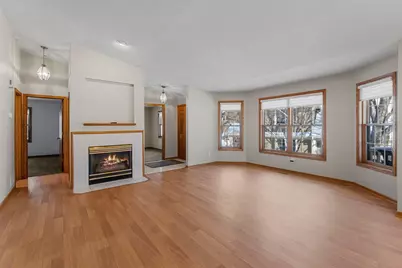 809 Ivy Lane, Eagan, MN 55123 - Photo 7