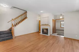 809 Ivy Ln, Eagan, MN 55123 - Photo 9