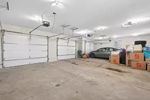 725 N Linden St, Belle Plaine, MN 56011 - Photo 31