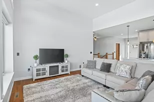 725 N Linden St, Belle Plaine, MN 56011 - Photo 9