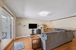 8305 Tamarack Trail, Eden Prairie, MN 55347 - Photo 3