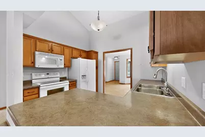 6427 Bandel Hills Lane NW, Rochester, MN 55901 - Photo 11