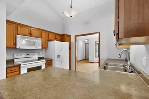 6427 Bandel Hills Ln NW, Rochester, MN 55901 - Photo 11