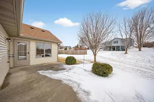 6427 Bandel Hills Ln NW, Rochester, MN 55901 - Photo 3