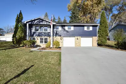 7216 33rd Avenue N, Crystal, MN 55427 - Photo 1