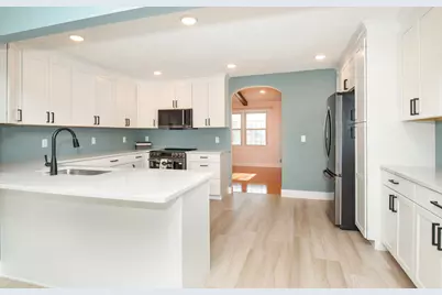 7216 33rd Avenue N, Crystal, MN 55427 - Photo 9