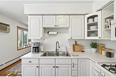 2307 Unity Avenue N, Golden Valley, MN 55422 - Photo 9