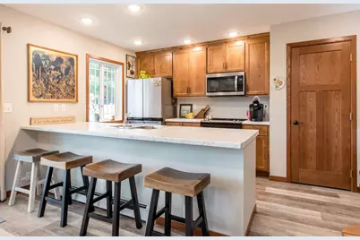 323 1/2 Fairgrounds Road #4, Alexandria, MN 56308 - Photo 9