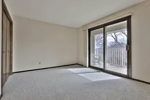 8276 Kingslee Rd, Bloomington, MN 55438 - Photo 19