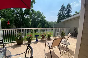 8276 Kingslee Rd, Bloomington, MN 55438 - Photo 7