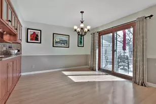 8276 Kingslee Rd, Bloomington, MN 55438 - Photo 5