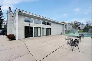 8276 Kingslee Rd, Bloomington, MN 55438 - Photo 33