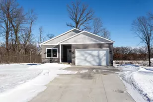 502 Kreekview Dr, Osceola, WI 54020 - Photo 3
