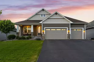 9062 7th St N, Lake Elmo, MN 55042 - Photo 1