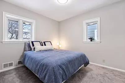 4148 Chowen Avenue S, Minneapolis, MN 55410 - Photo 9