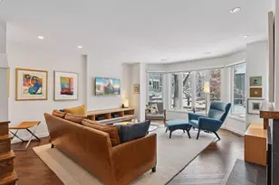 30 Greenway Gables, Minneapolis, MN 55403 - Photo 5