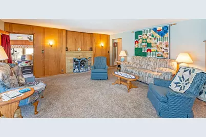 206 N 3rd Avenue E, Truman, MN 56088 - Photo 13