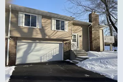 4670 Ridge Cliff Drive, Eagan, MN 55122 - Photo 17