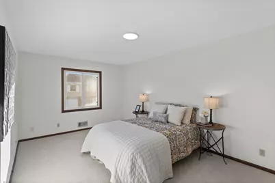 4670 Ridge Cliff Drive, Eagan, MN 55122 - Photo 9