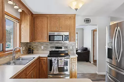 10069 Harriet Avenue S, Bloomington, MN 55420 - Photo 15