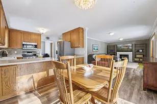 10069 Harriet Ave S, Bloomington, MN 55420 - Photo 3