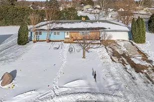 521 McDevitt St, Shakopee, MN 55379 - Photo 3