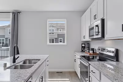 2315 McKenney Way, North Saint Paul, MN 55109 - Photo 11