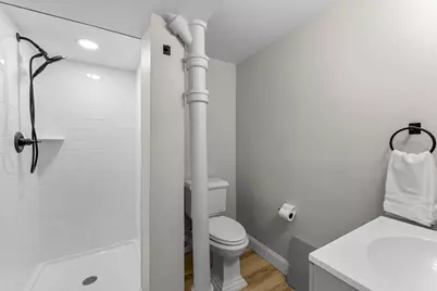 2320 Humboldt Avenue S, Minneapolis, MN 55405 - Photo 93