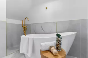 2320 Humboldt Ave S, Minneapolis, MN 55405 - Photo 77